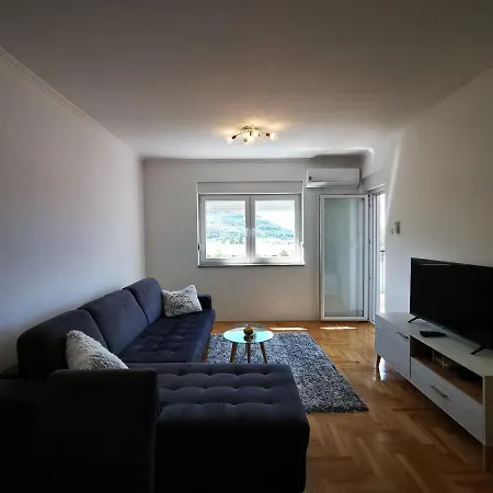 Kiniro Διαμέρισμα Τρέμπινιε